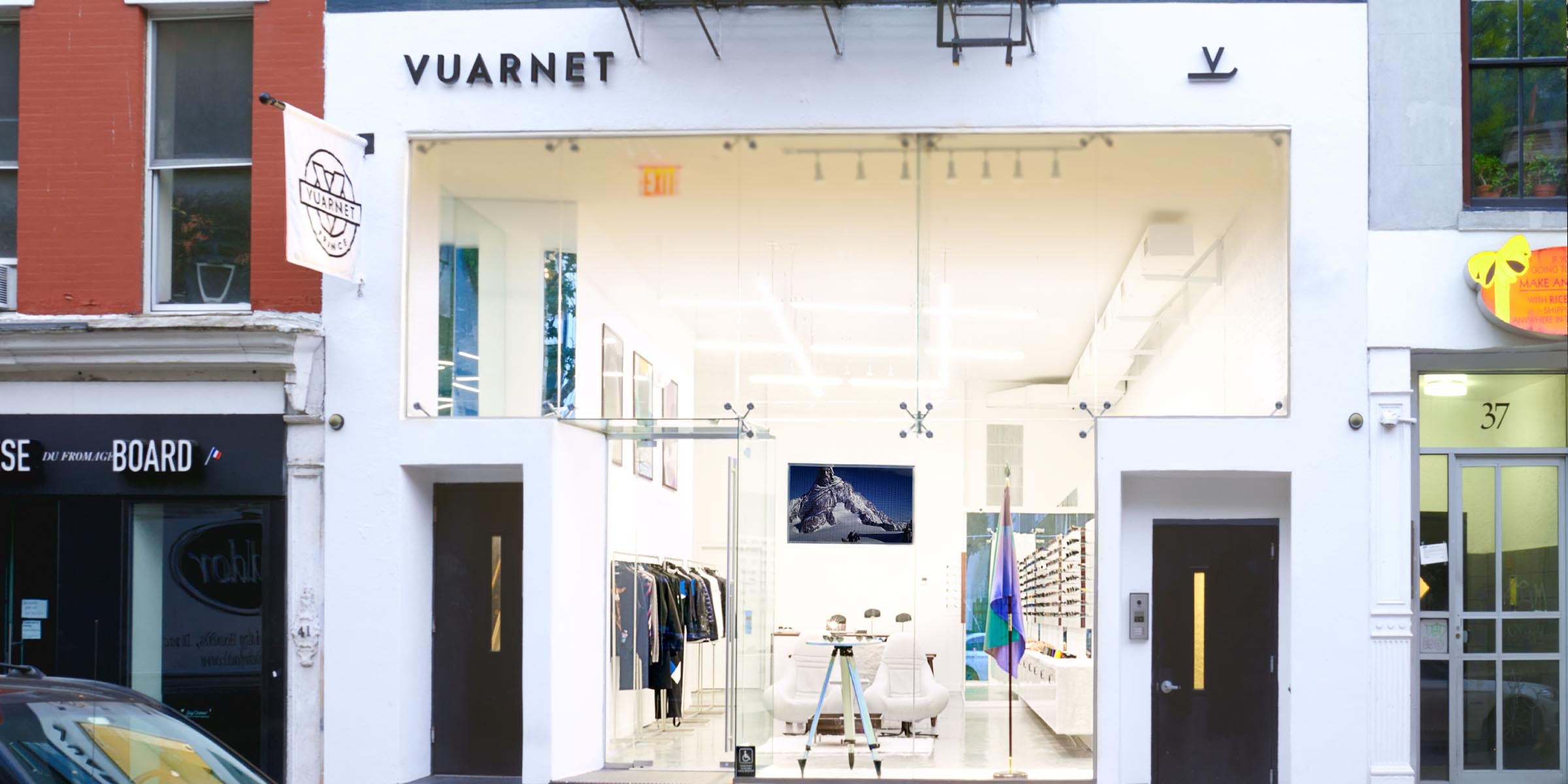 New York Boutique Vuarnet