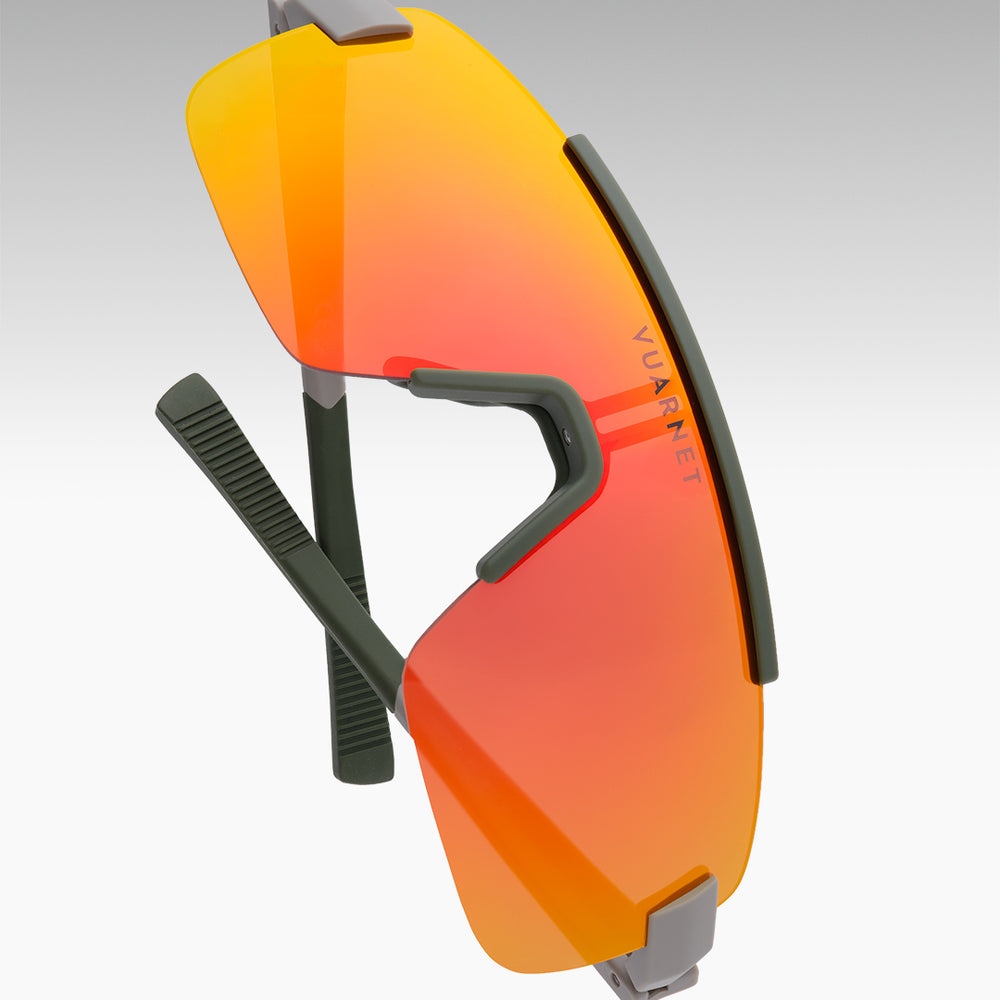 VUARNET MIRROR: REFLECTIONS WITH STYLE