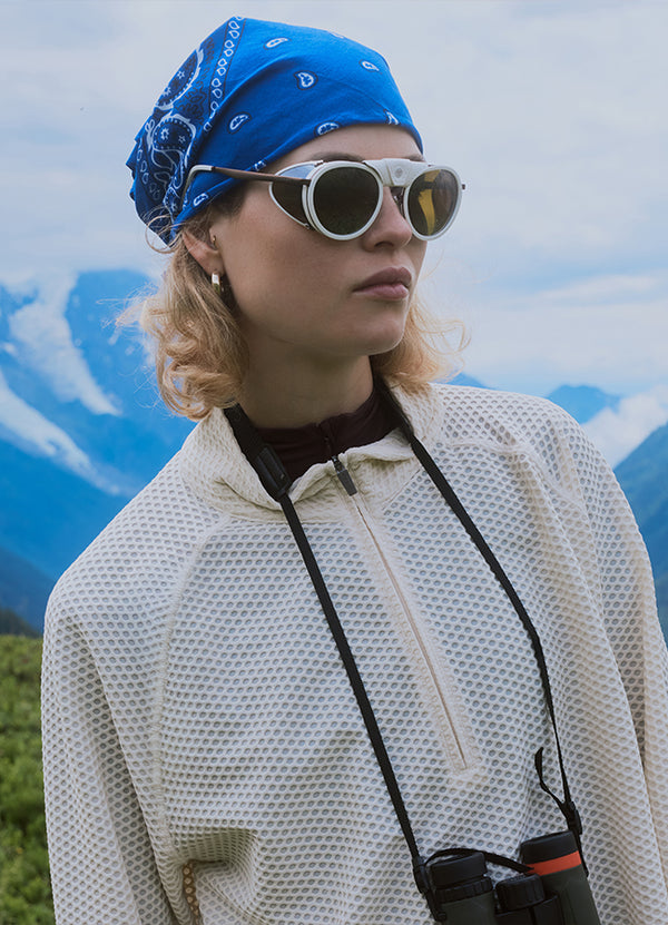 DISCOVER THE VIBRANCE OF WHITE FRAMES